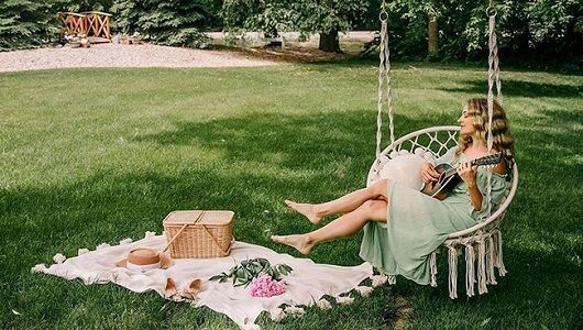 Glamping? Nah, It's Time for a Glam Picnic