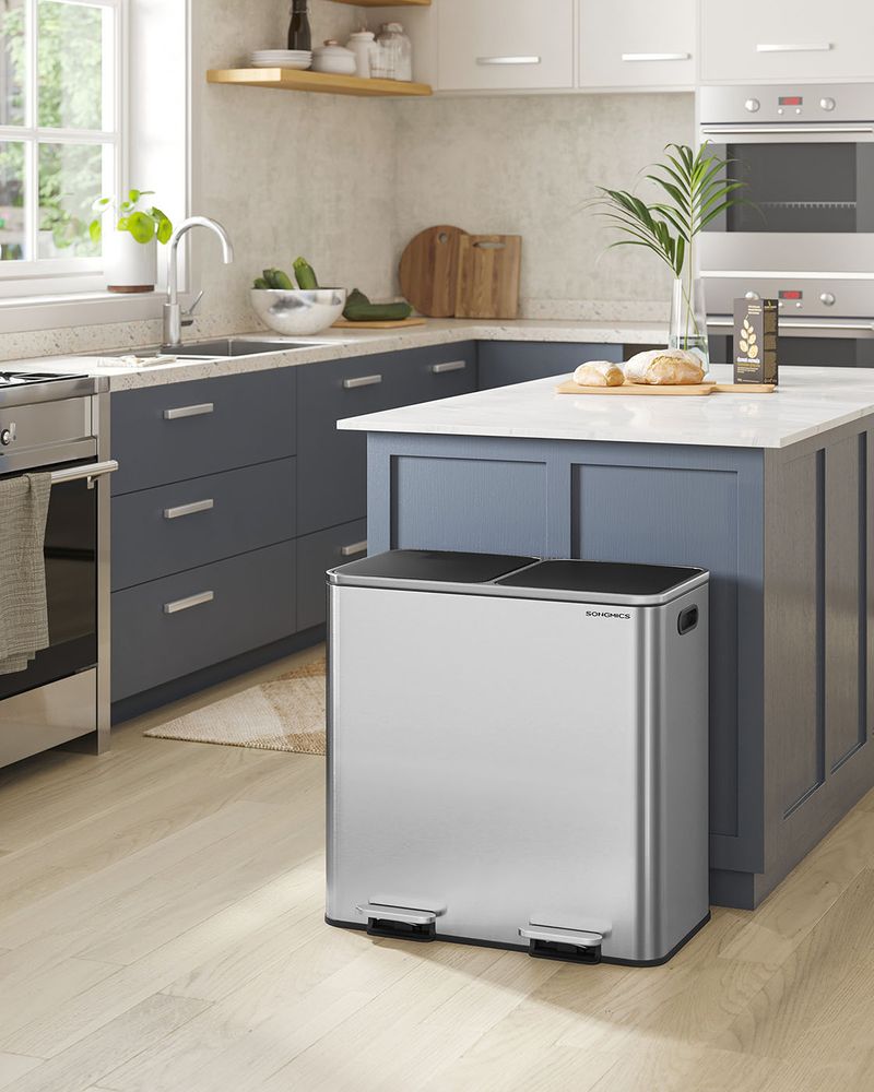 SONGMICS 2 x 6.3 Gallon Dual Trash Can - Thumbnail 4