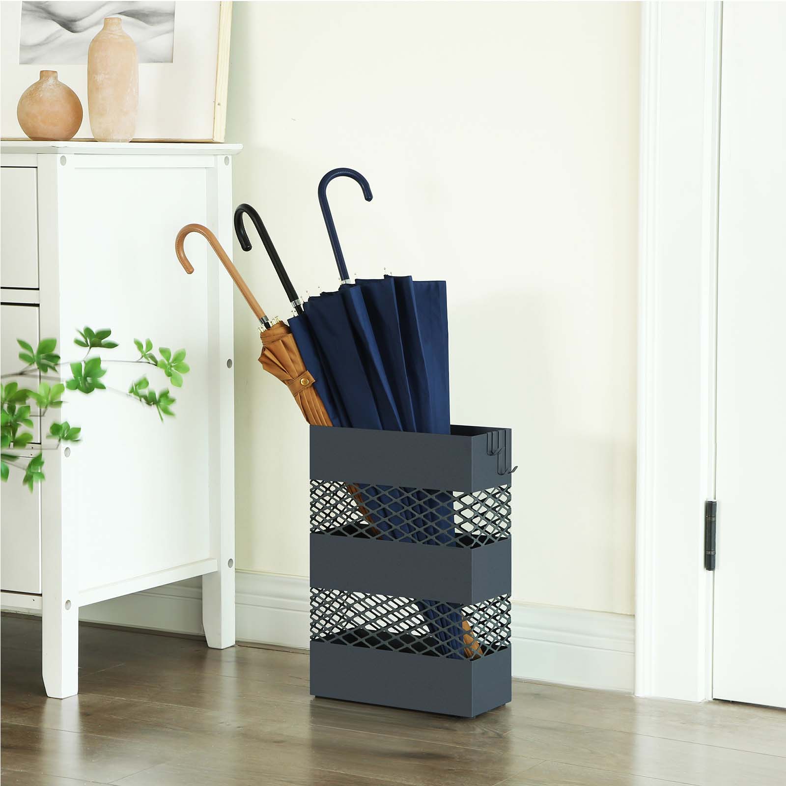SONGMICS Metal Umbrella Holder, Umbrella Stand, Rectangular with Water