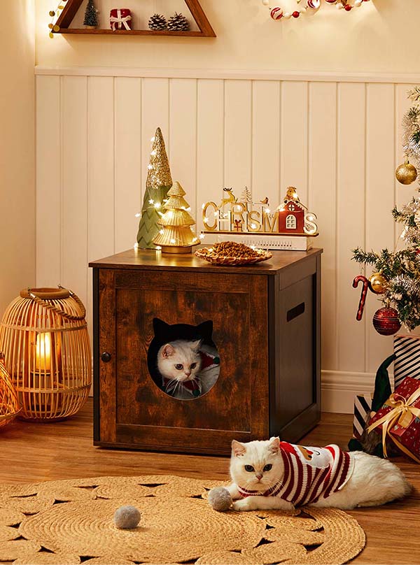 2021-xmas-pomos.html-WAP-Advert with 3 Pictures-Pets-UPCL004X02-M.jpg